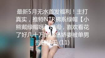 颜值还不错的美乳城中村站街女被短寸头嫖客啪啪估计有口臭很抗拒亲吻