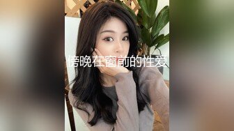 新来的双女姐妹花露脸精彩大秀直播，跟狼友互动撩骚听指挥，奶子比心道具抽插骚穴浪叫呻吟，撅着屁股求草