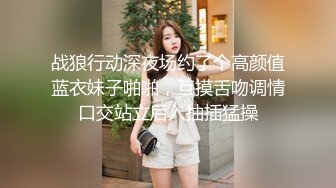 商场女厕全景近距离偷拍长发美女的干净小嫩B