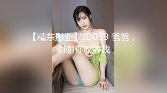 【新速片遞】&nbsp;&nbsp;【某某门事件】第91弹 超美少妇饭局上公然掀衣服挤奶！再逼逼，奶水滋你一脸！吓得旁边大哥连连后退~[54.96M/MP4/00:00:35]