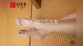 YC080白裙美女三个同伴在仍被抄底白色窄内！