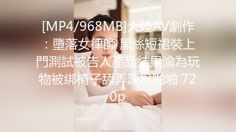 小美性爱日记，年轻漂亮的小妞全程露脸跟两大哥激情3P，让两大哥疯狂朝脸上撸，深喉草嘴爆草小穴精彩刺激