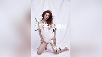 女神校花大眼妹精彩直播大秀，丝袜情趣身材完美，镜头前放肆呻吟，道具抽插