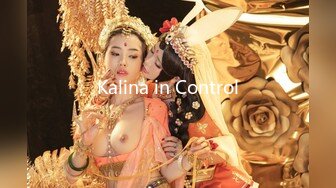 【新片速遞】大神潜入办公楼 直接闯入女厕 偷拍可爱大眼睛美女的小嫩B[59M/MP4/00:23]